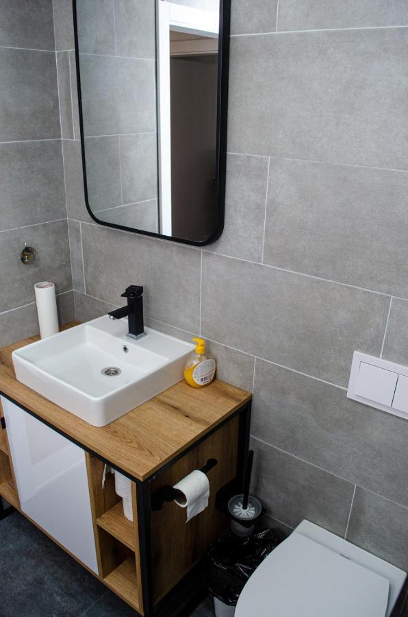 Lovely 1-Bedroom Rental Unit With Free Parking Skopje Zewnętrze zdjęcie